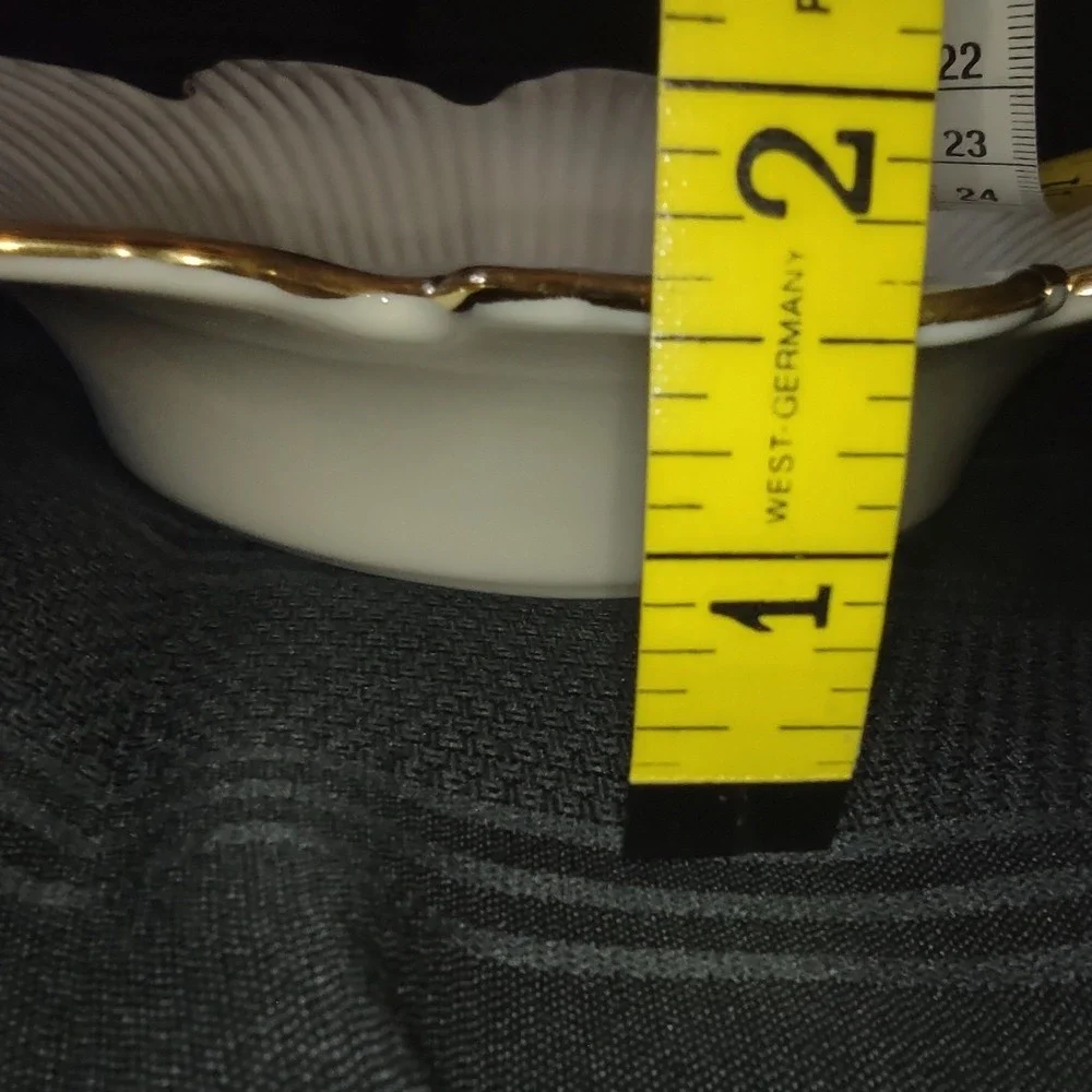 Lenox Meridian Collection Candy Dish‎ Scalloped Gold Rim Cream